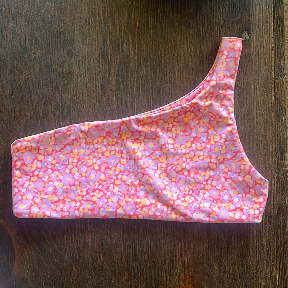 Skatie Ellis Top